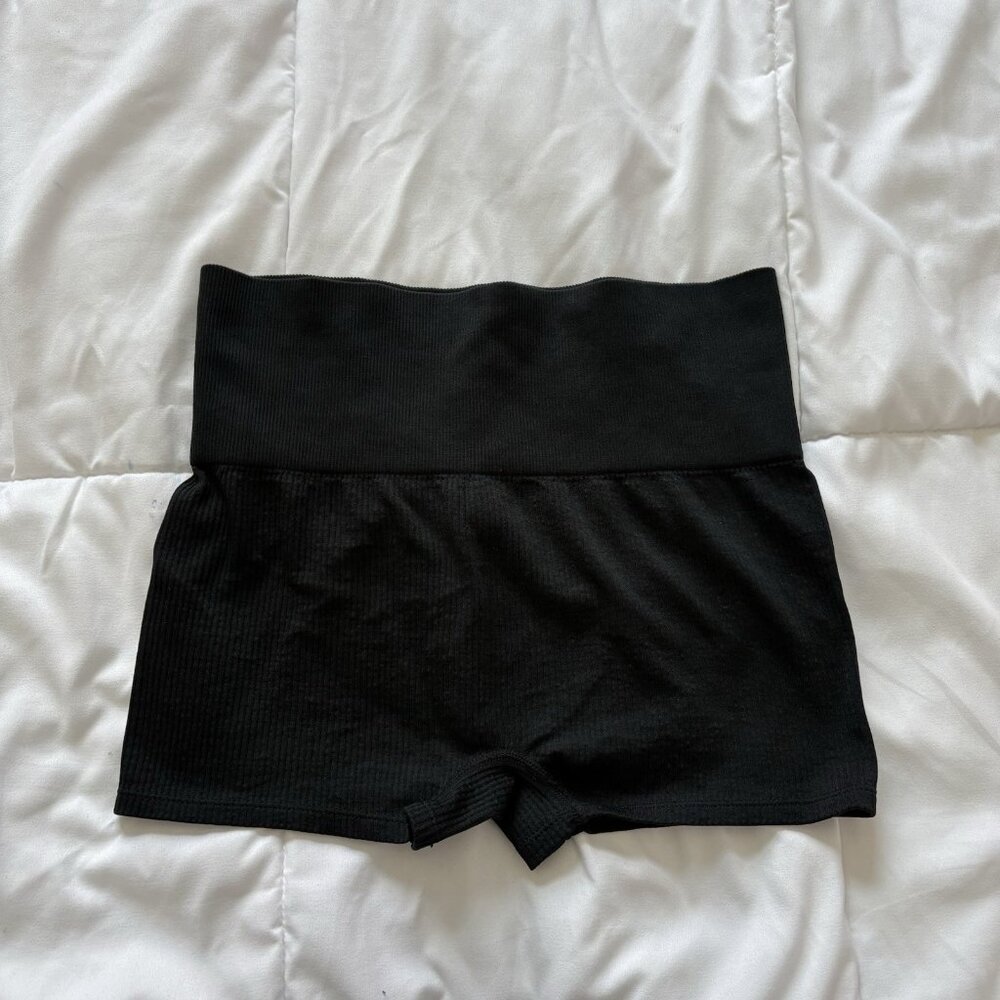 Womens Size Medium High Waisted Seamless‎ Black Shorts Activewear Yoga Nylon Gym